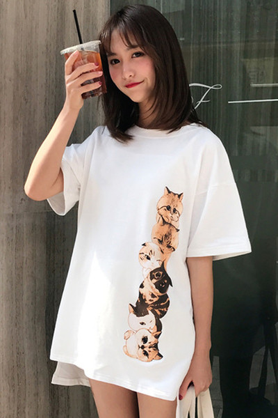 Чудесна дамска блуза с къс ръкав и апликация в два цвята