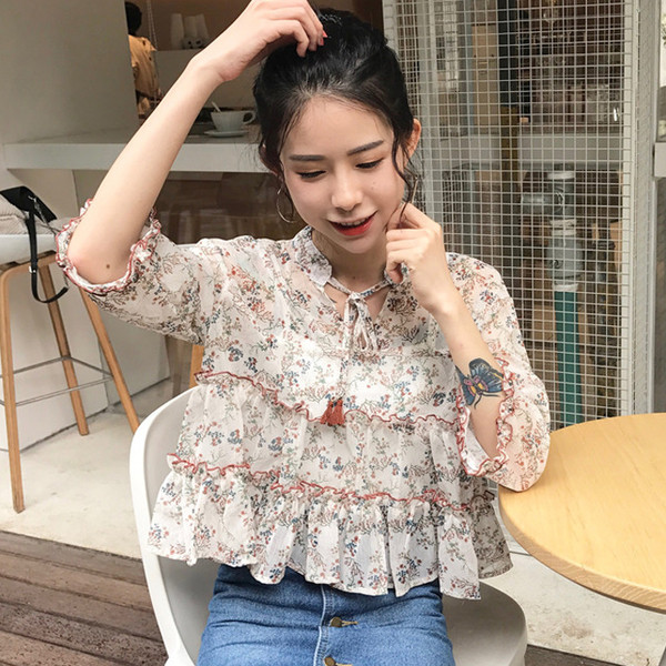 Μετάξι κυρίες πουκάμισο με δεσμούς γύρω από το λαιμό