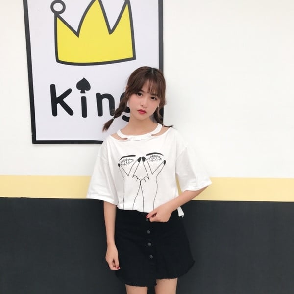 Γυναικεία μπλούζα σε δύο χρώματα με μια μεγάλη θήκη