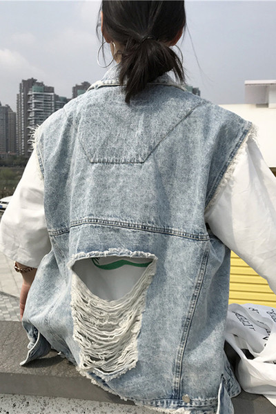 Страхотен дамски дънков дълъг елек