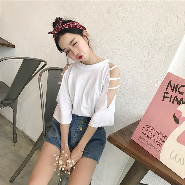 Καθημερινά μπλούζα σε δύο χρώματα με ιμάντες στα μανίκια και ένα ώμο