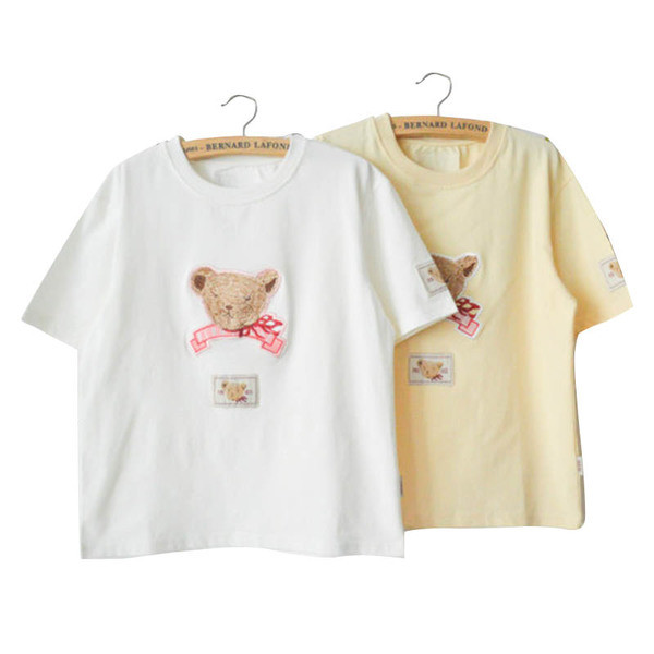 Μαλακό κυρίες μπλούζα με κοντό μανίκι και απλικέ αρκούδα