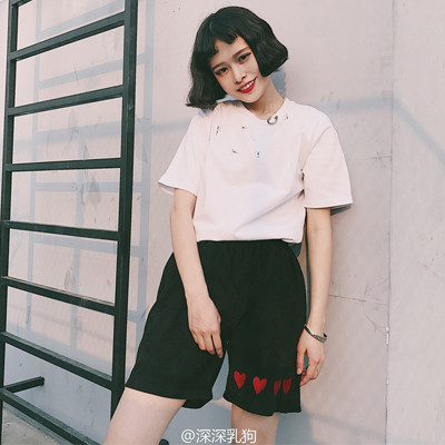 Страхотни дамски къси шорти с апликация сърчица