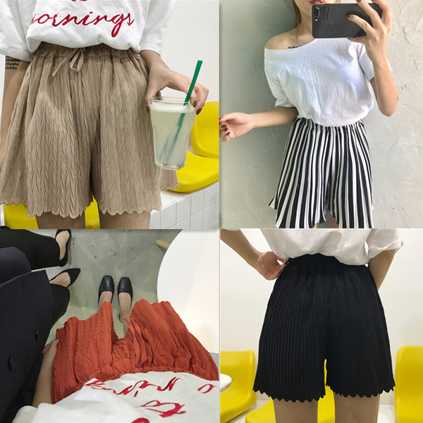 Πτυχωτός σορτς κυρίες κοντό σε διάφορα μοντέλα