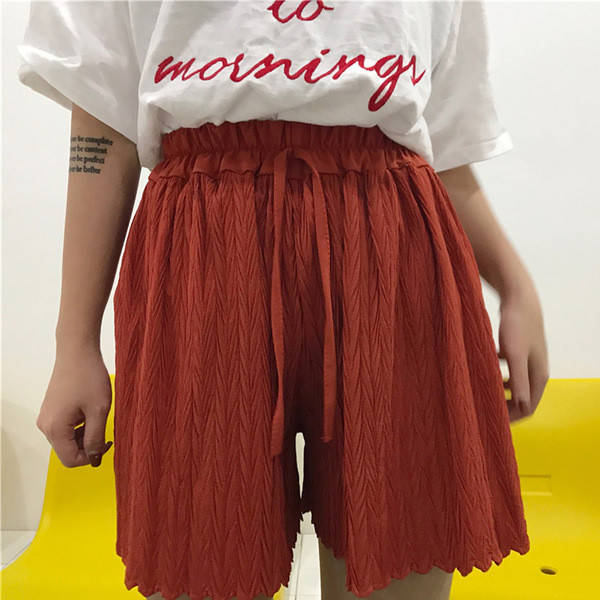 Πτυχωτός σορτς κυρίες κοντό σε διάφορα μοντέλα