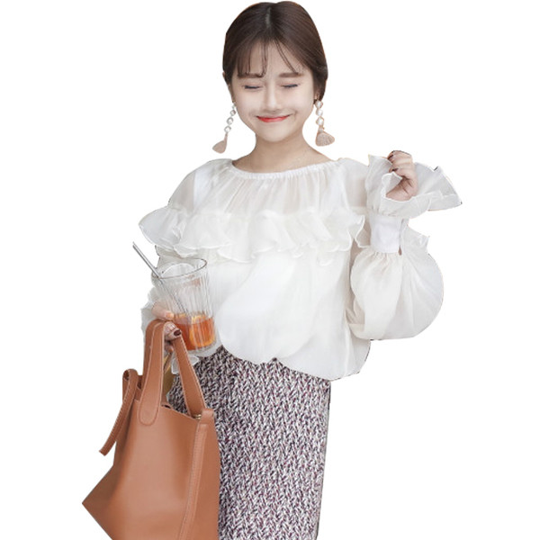 Όμορφη shirt κυρίες μετάξι με μακριά, φαρδιά μανίκια