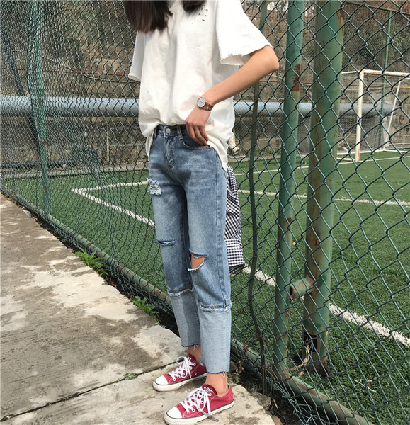 Дамски прави разкъсани дънкови панталони с висока талия