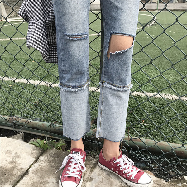 Дамски прави разкъсани дънкови панталони с висока талия