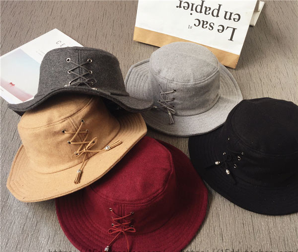 Καθημερινά pillbox με πολλά ενδιαφέροντα links σε πέντε διαφορετικά χρώματα