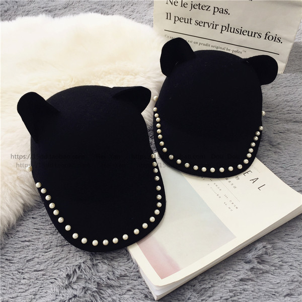 Страхотна плюшена дамска ежедневна шапка с козирка и ушички