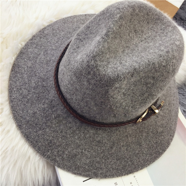 Καθημερινά βόμβες σε διάφορα χρώματα και διακοσμητικό δερμάτινη ζώνη