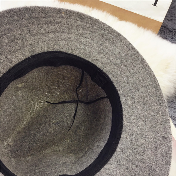 Καθημερινά βόμβες σε διάφορα χρώματα και διακοσμητικό δερμάτινη ζώνη