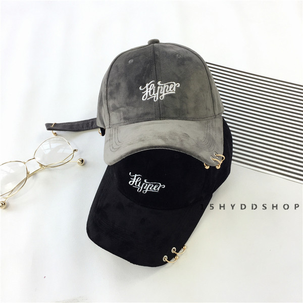 Μεγάλη κυρίες καπέλο με γείσο και δαχτυλίδια σε πολλά διαφορετικά χρώματα