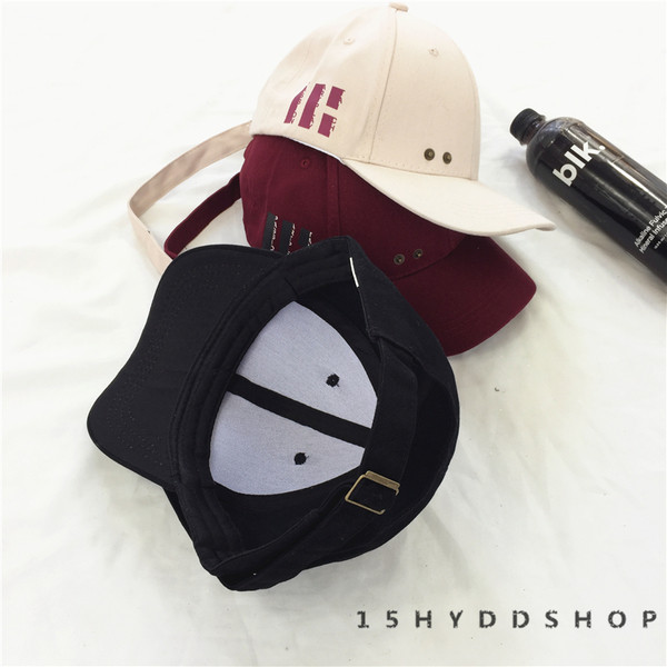 καπέλο του μπέιζμπολ αθλητισμού του μπέιζμπολ των γυναικών σε διάφορα χρώματα