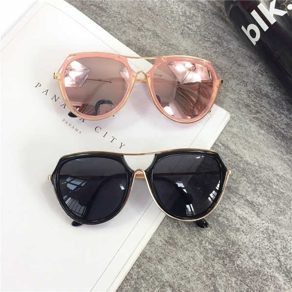 γυαλιά Σύγχρονη γυναικών σε ροζ και μαύρο