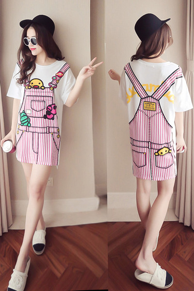 μπλούζα Πολύ ενδιαφέρουσα κοπέλα με κοντά μανίκια τύπου χιτώνα