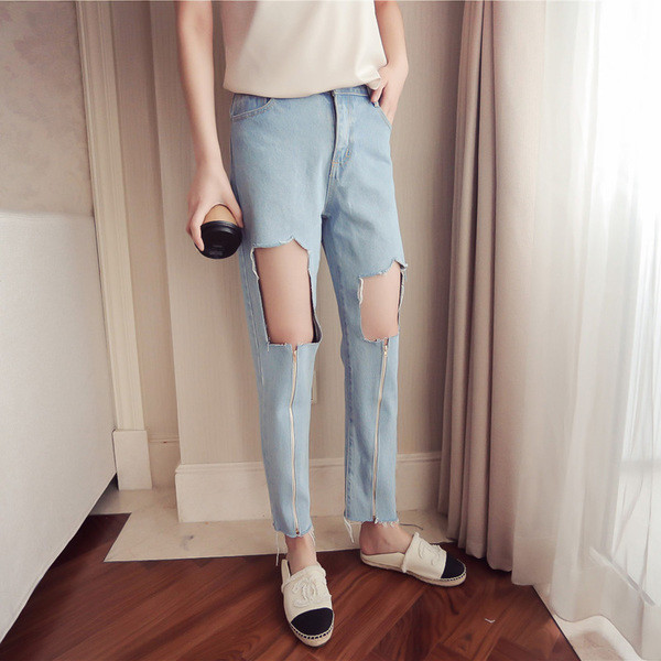 "Boyfriend'' дамски дънки с скъсани мотиви и много интересни ципове