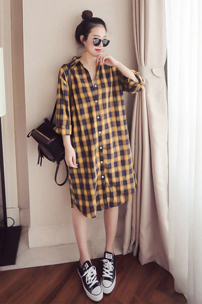 Κυρίες μακρύ πουκάμισο που μοιάζει με πουκάμισο με ρίγες σε δύο χρώματα