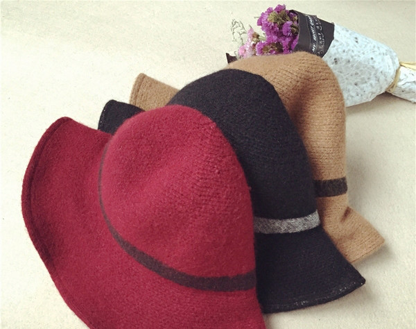 Уникално дамско бомбе в три различни цвята 