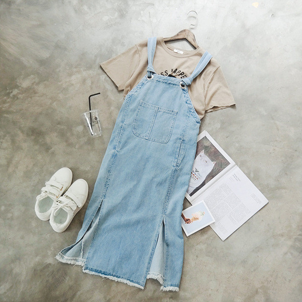 Много свежа дънкова дамска рокличка тип гащеризон