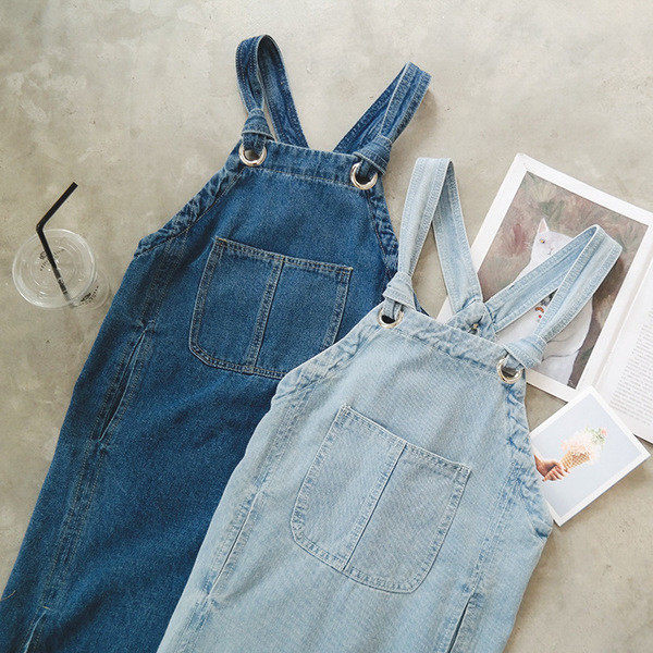 Много свежа дънкова дамска рокличка тип гащеризон