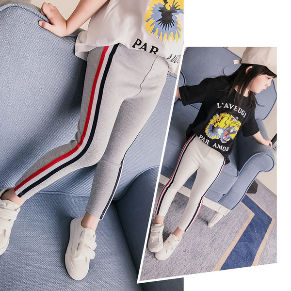 Изчистен ежедневен панталон за момиченце 