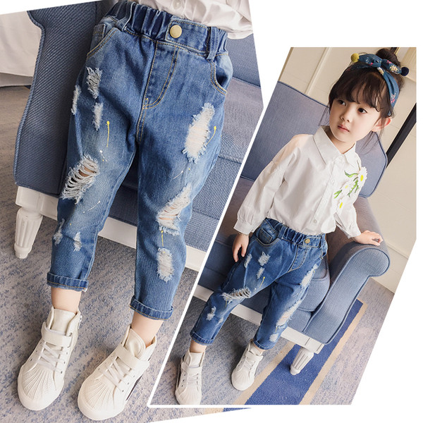 Много модерни дънкови панталони за момиченце с крачол 7/8