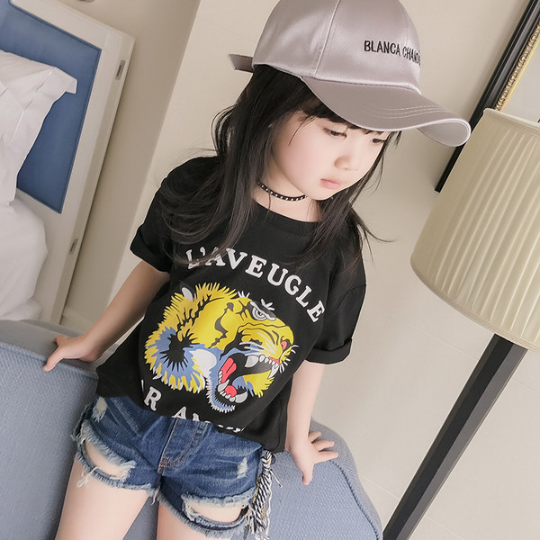 Ежедневна блуза с къс ръкав и апликация тигър