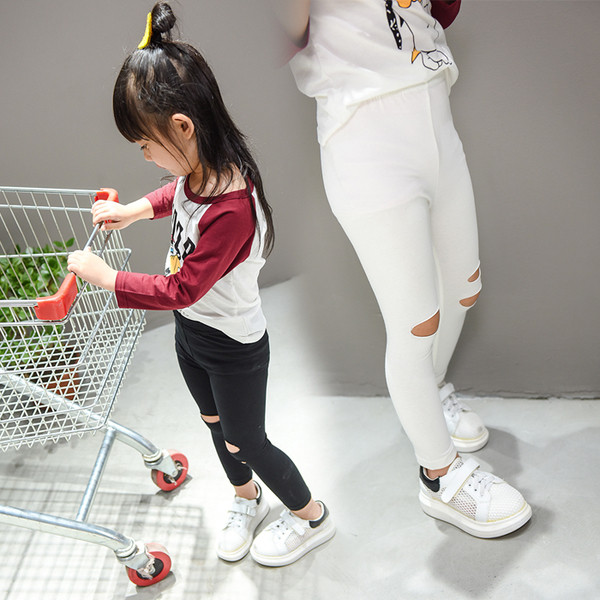 Страхотно памучно детско клинче в два цвята с разпрани колена