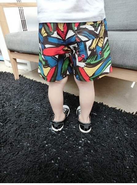 Παιδικό σετ - μπλουζάκι  με κοντά μανίκια και σορτς