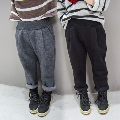 Детски панталони тип шалвари - кадифени в сиво и черно