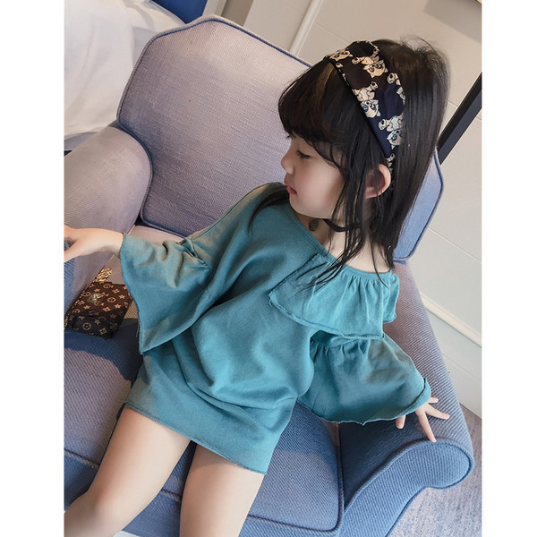 Екстравагантна детска рокля за пролетния сезон с волан