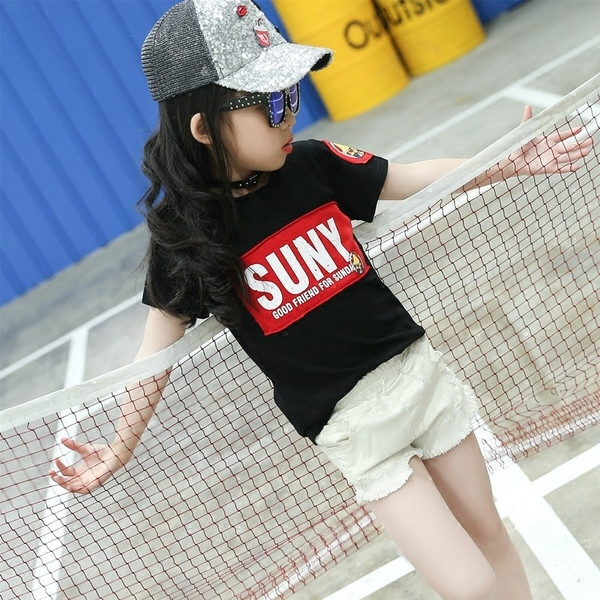 Много стилна блузка с къс ръкав за момиче в четири различни цвята и надпис