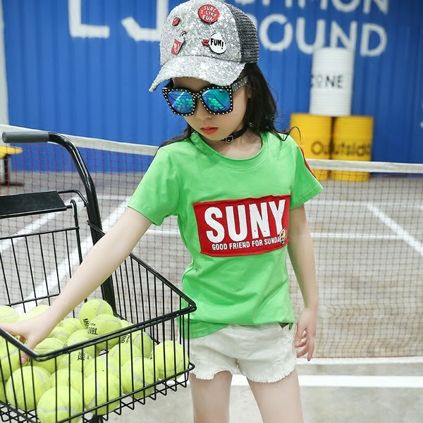 Много стилна блузка с къс ръкав за момиче в четири различни цвята и надпис