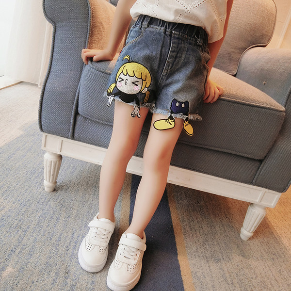 Много красиви момичешки къси дънкови панталони с уникална бродерия