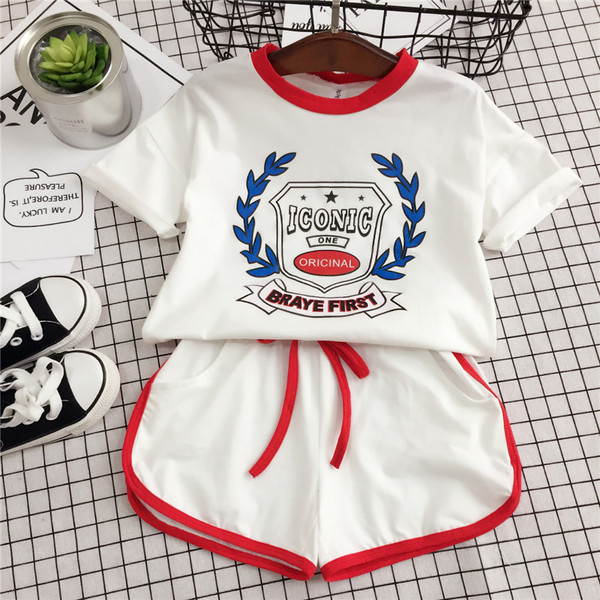 Уникално бебешко комплектче за момиченце в три различни цвята