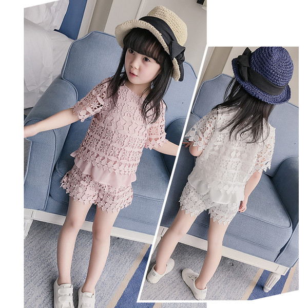 Елегантен дантелен летен комплект от 2 части за момичета - блуза с къс ръкав и къс панталон