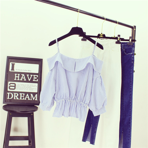 Ριγέ πουκάμισο με κοντά μανίκια και μεγάλη αμάνικο