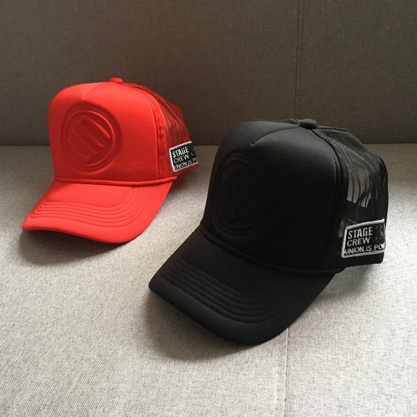 Μεγάλη αρσενικό ρυθμιζόμενο καπελάκια του μπέιζμπολ σε τρία χρώματα