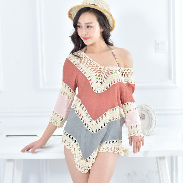 Μεγάλη τρύπες χιτώνα κυρίες παραλία σε ιριδίζον και βλεφαρίδες