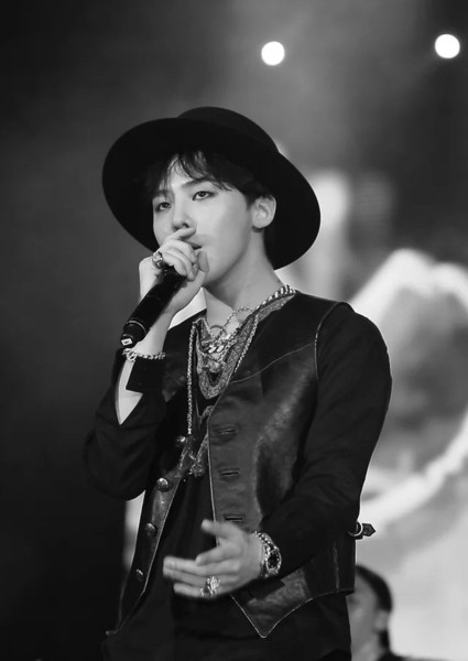 Семпла мъжка вълнена шапка британски стил