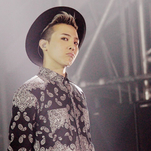 Семпла мъжка вълнена шапка британски стил