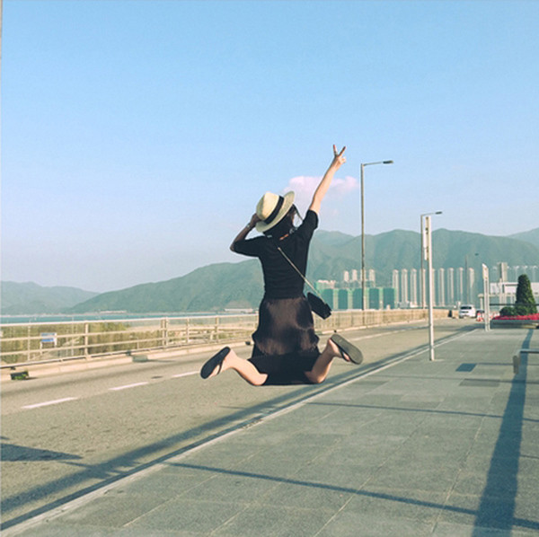 Παραλία ευρεία ψάθινο καπέλο