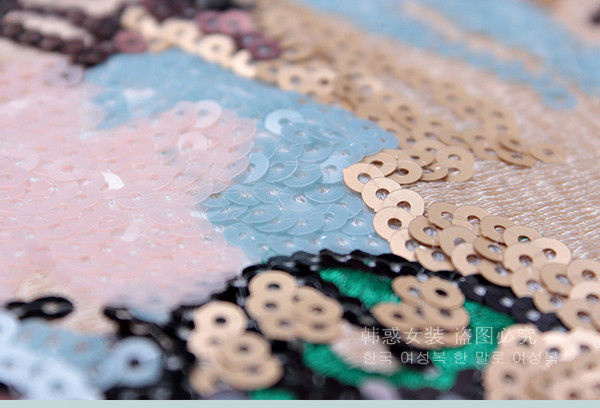 μπλούζα καθημερινές γυναίκες με κοντά μανίκια και ένα γατάκι απλικέ της λαμπερά πούλιες