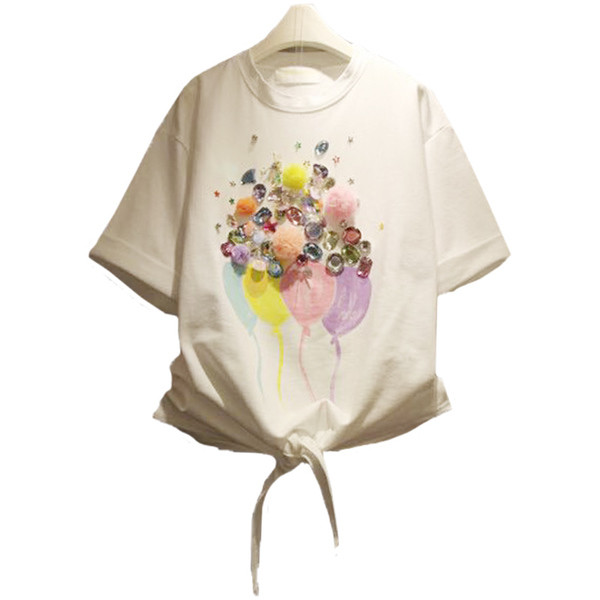 Бузка с къс ръкав и шарени елементи с много интересно завързване 