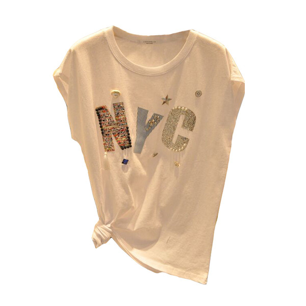 Изчистена бяла блузка с къс ръкав и надпис с паети