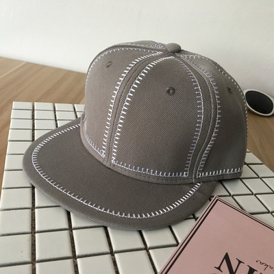 Мъжка ретро шапка с плоска козирка в сив и черен вариант