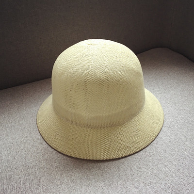 καπέλα Απλή κυρίες για το φθινόπωρο και την άνοιξη