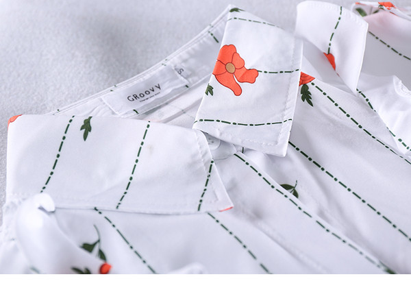 Много свежа дамска риза с дълъг ръкав