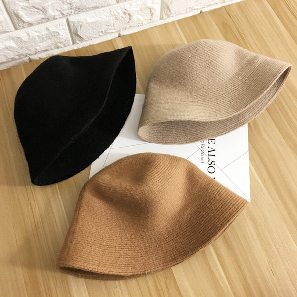 Απλή pillbox βρετανικό δίπλωμα στυλ για το φθινόπωρο και το χειμώνα